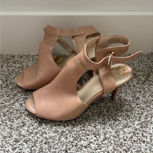 NINE WEST Tan Heels